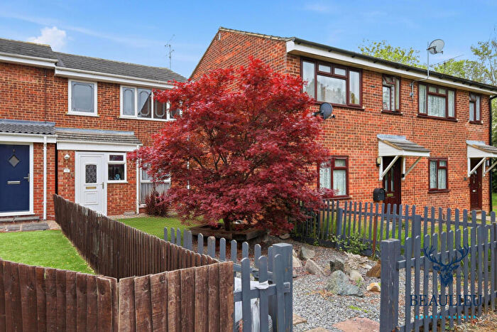 3 Bedroom Terraced House For Sale In Poppy Green, Chelmsford, CM1