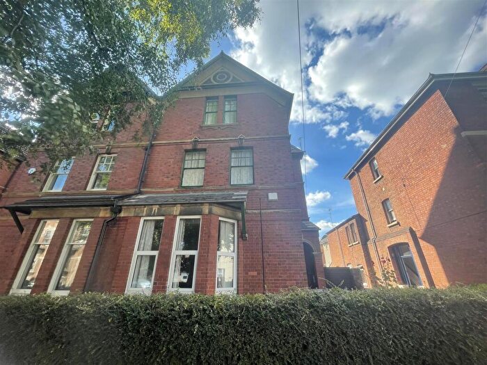 2 Bedroom Flat To Rent In Belgrave Road, Gloucester, GL1
