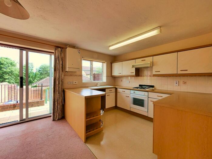 3 Bedroom Semi-Detached House To Rent In Park Road, Malmesbury, SN16