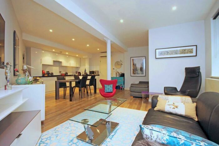 1 Bedroom Flat To Rent In Savage Gardens, Fenchurch, EC3N