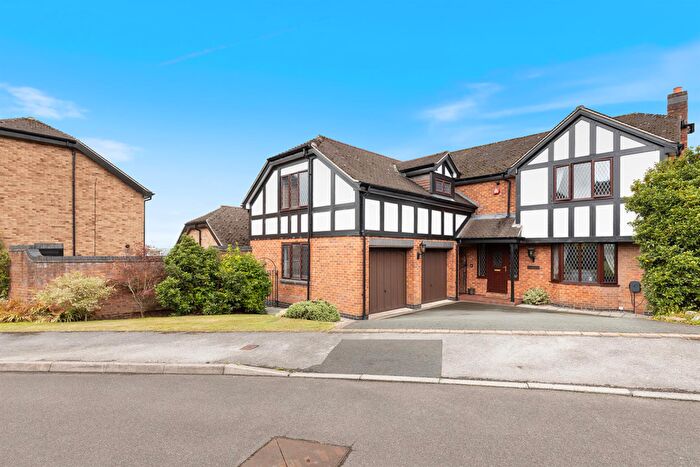 5 Bedroom Detached House For Sale In Ganton Way, Fixby, Huddersfield, HD2