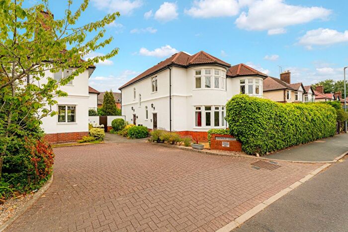 2 Bedroom Flat For Sale In Knowsley Road, Chester, CH2