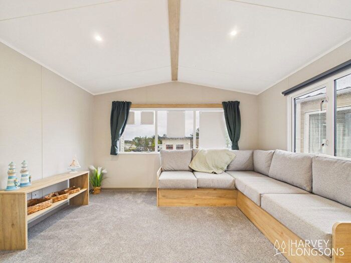 2 Bedroom Park Home For Sale In Lossiemouth, IV31