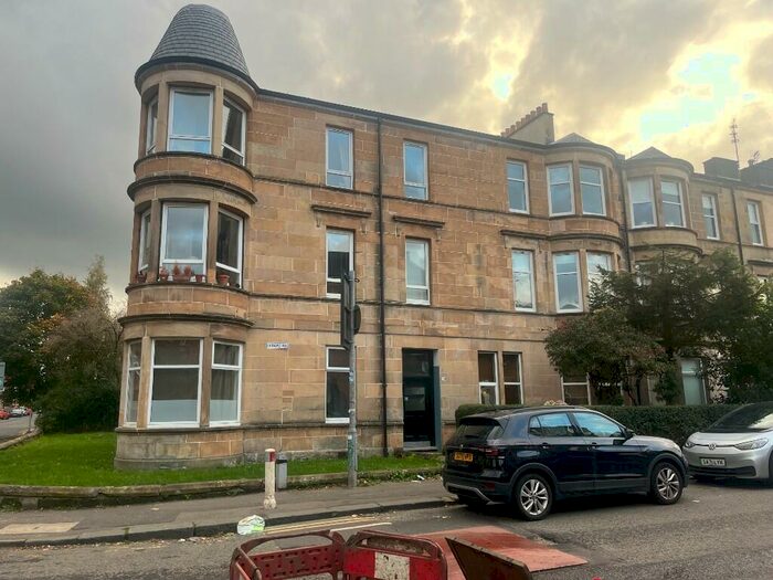 2 Bedroom Flat To Rent In Ledard Road, Glasgow, G42