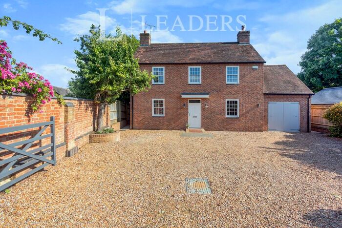 4 Bedroom Detached House To Rent In Tapling House, Swanbourne, MK17