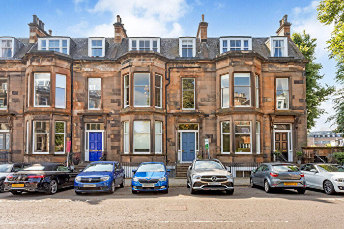 2 Bedroom Flat For Sale In Flat, Coates Gardens, West End, Edinburgh, EH12