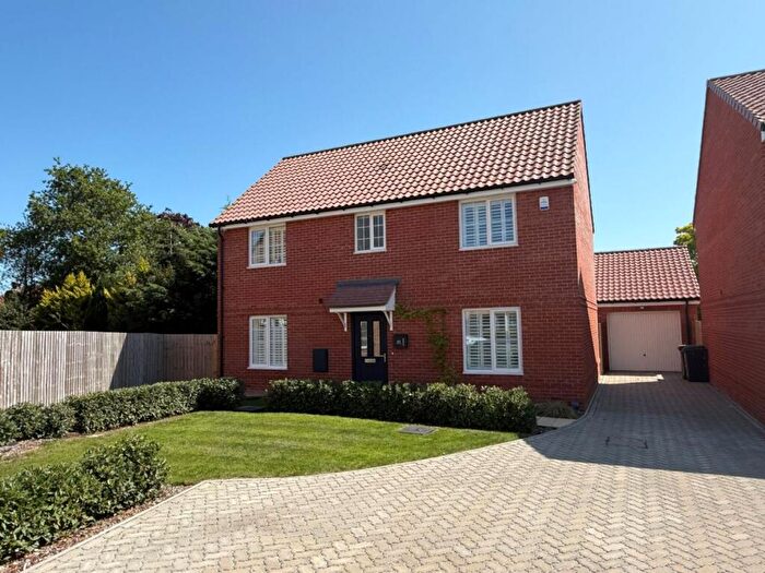 4 Bedroom Detached House For Sale In Woodpecker Way, Kirby Coss, CO13