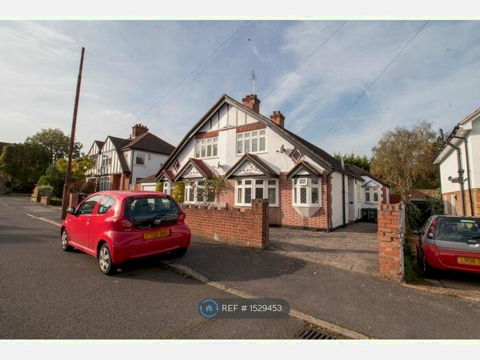 3 Bedroom Semi-Detached House To Rent In Johns Lane, Morden, SM4