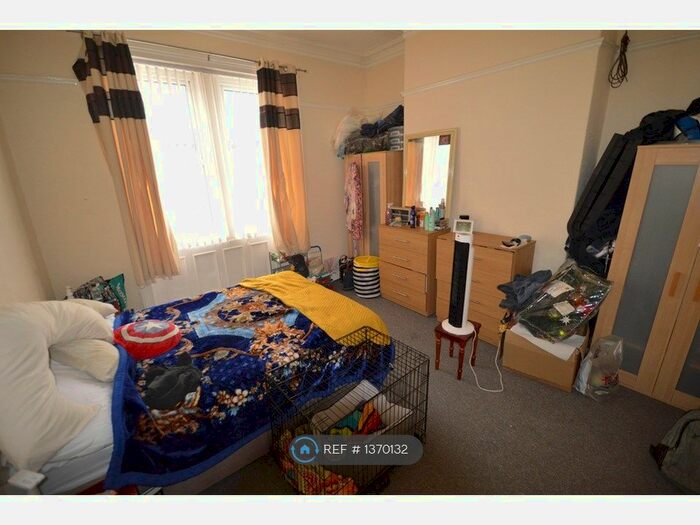 3 Bedroom Flat To Rent In Croydon Road, Newcastle Upon Tyne, NE4