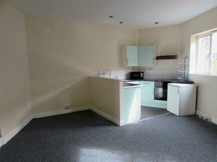 1 Bedroom Maisonette To Rent In Bolingbroke Road, Coventry, CV3