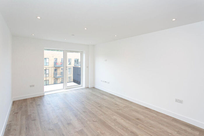 2 Bedroom Flat To Rent In Augustus House, , Hemel Hempstead, HP1