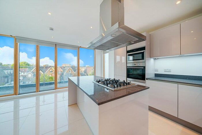 1 Bedroom Flat To Rent In Cranbrook Road, Wimbledon, London, SW19