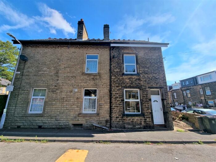 2 Bedroom Terraced House To Rent In Lister Street, Keighley, BD21