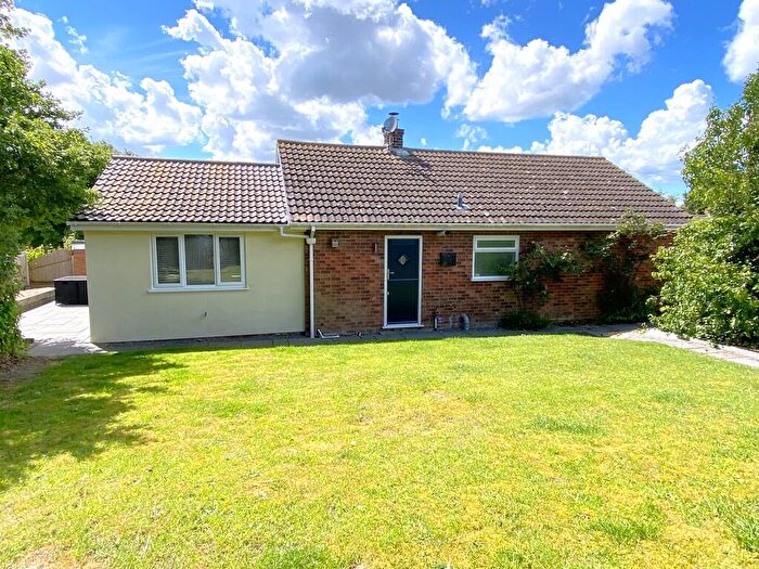 2 Bedroom Detached Bungalow For Sale In Weybourne, NR25