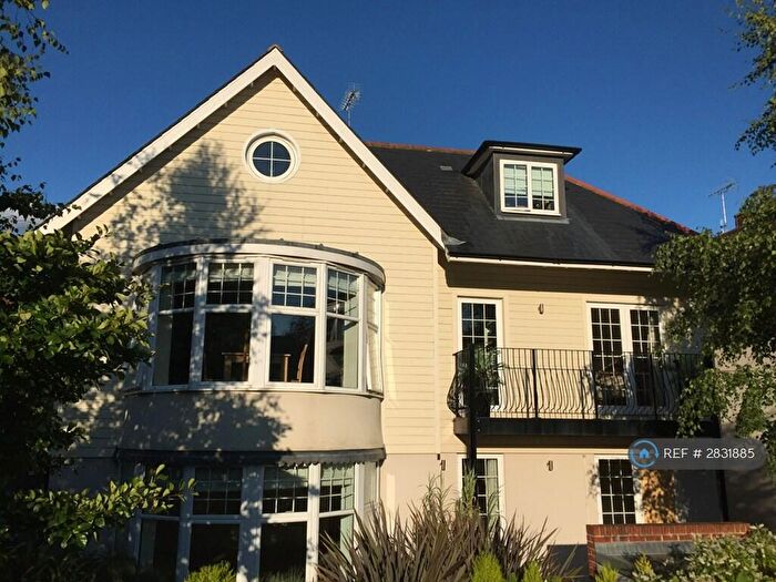 2 Bedroom Flat To Rent In Belfry, Poole, BH14