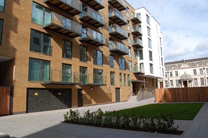 2 Bedroom Flat To Rent In Blackheath Road, London, SE10