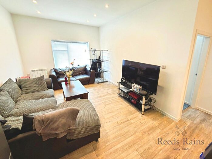 1 Bedroom Flat To Rent In Gloucester Grange, Newcastle, Staffordshire, ST5