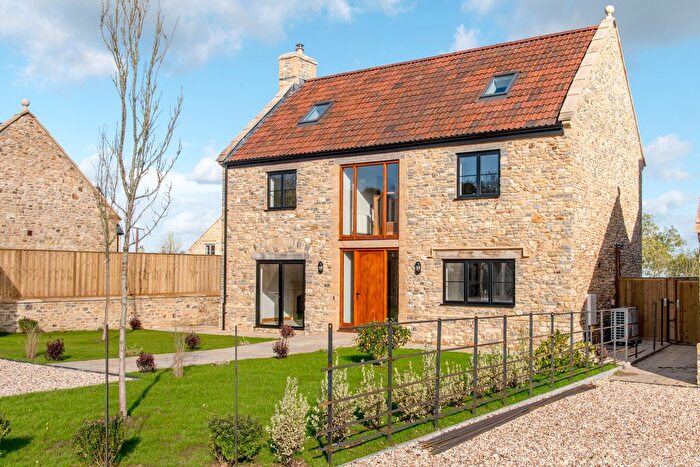 5 Bedroom Detached House For Sale In Ham Farm Barns, Taunton, TA20