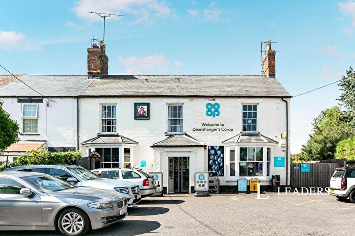 3 Bedroom Apartment To Rent In High Street, Deanshanger, MK19