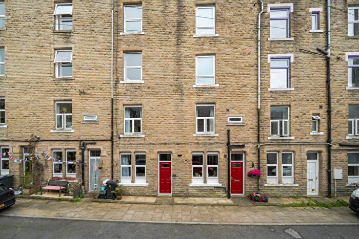 2 Bedroom Terraced House For Sale In Edward Street, Hebden Bridge, West Yorkshire, HX7