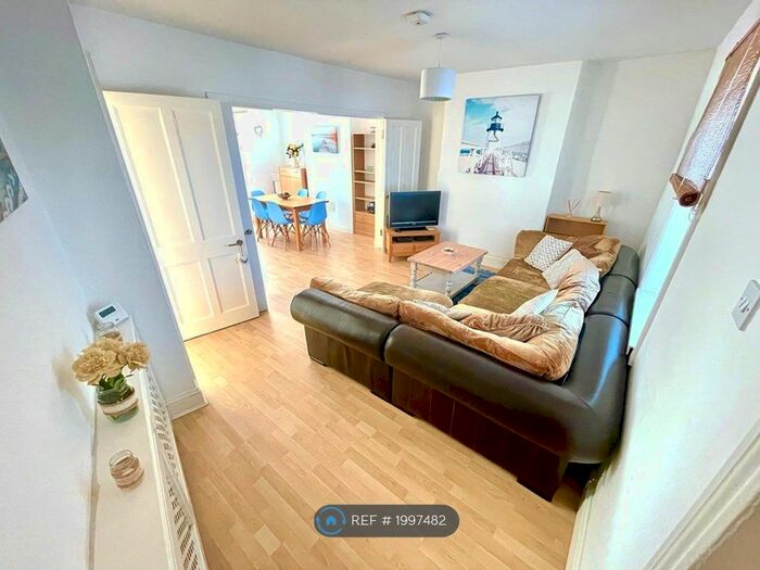 4 Bedroom End Of Terrace House To Rent In South View Place, Bournemouth, BH2
