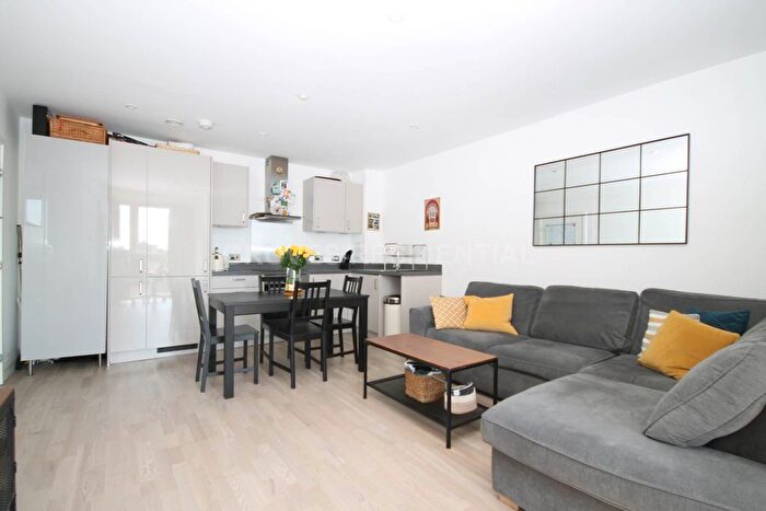 1 Bedroom Flat For Sale In Blagdon Road, New Malden, KT3