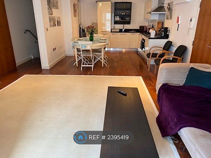 2 Bedroom Flat To Rent In Denham Street, London, SE10