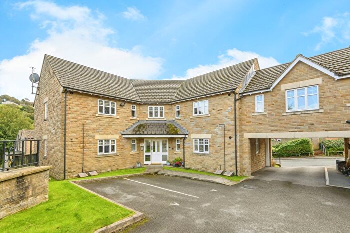 2 Bedroom Flat For Sale In Silk Mill Chase, Ripponden, Sowerby Bridge, Calderdale, West Yorkshire, HX6