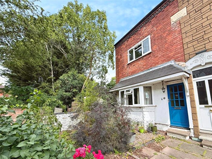 2 Bedroom End Of Terrace House For Sale In Park Avenue, Aylestone, Leicester, LE2