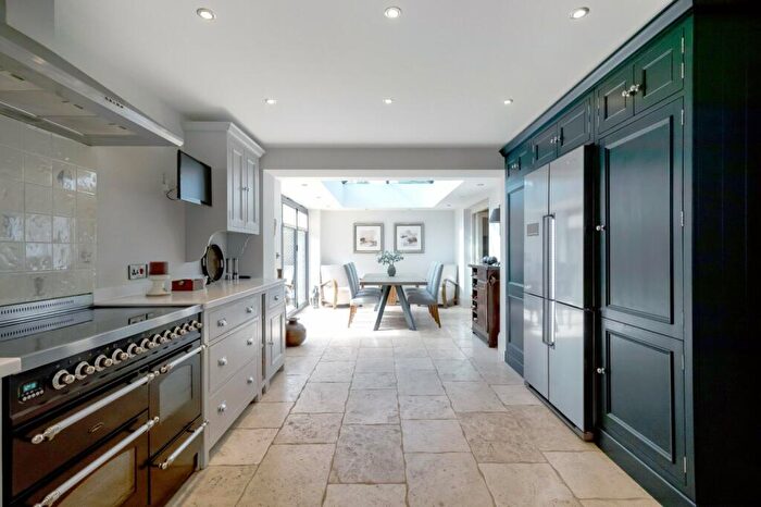 5 Bedroom Detached House For Sale In London Mews, Cirencester, Gloucestershire, GL7