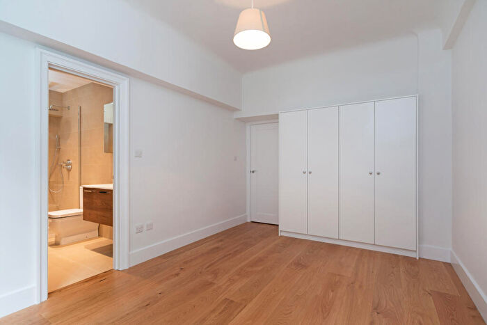 2 Bedroom Apartment To Rent In Grove End Gardens, Grove End Road, St John's Wood, London, NW8