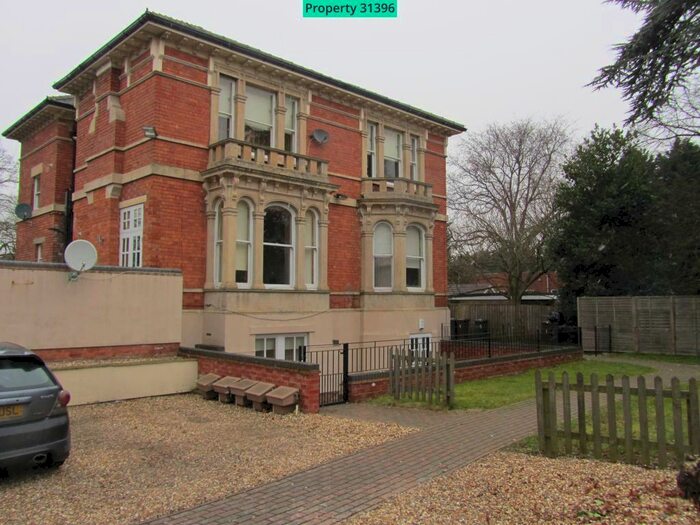 2 Bedroom Apartment To Rent In South Park, Lincoln, LN5