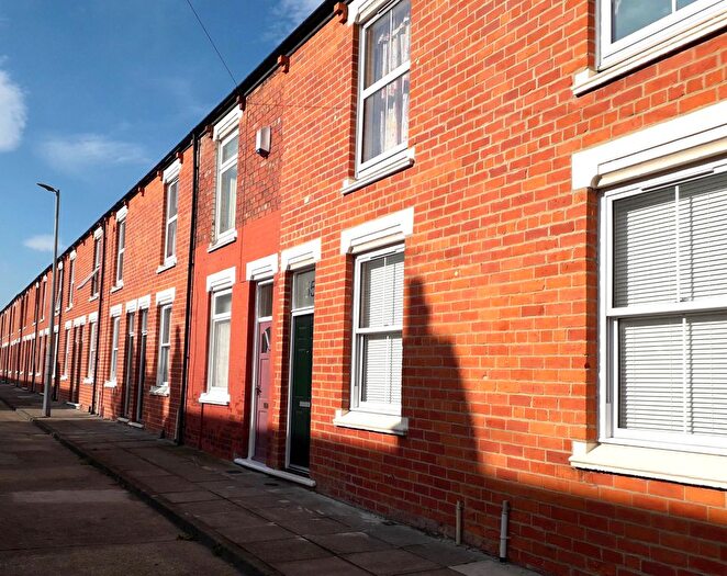 2 Bedroom Town House To Rent In Wentworth Street, Middlesbrough, TS1