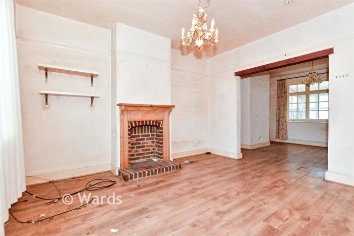 2 Bedroom Cottage For Sale In London Road, Ditton, Aylesford, Kent, ME20