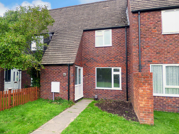 3 Bedroom Terraced House To Rent In Winterbourne Road, Chichester, PO19