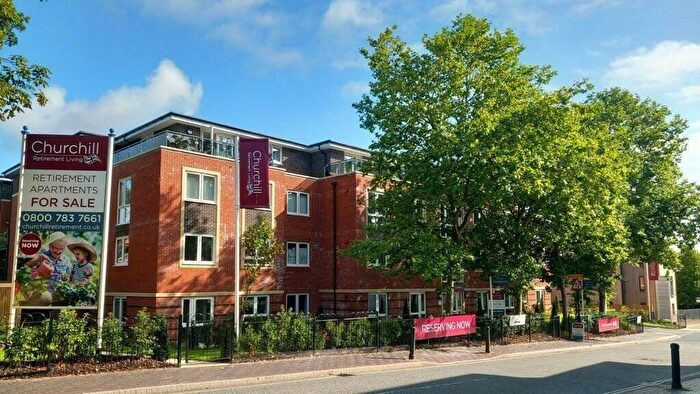 2 Bedroom Retirement Property For Sale In Bed Apartment, Austen Lodge, Basingstoke, RG21