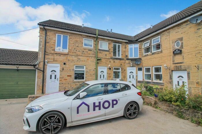 2 Bedroom Terraced House To Rent In Whitecote Lane, Leeds, LS13