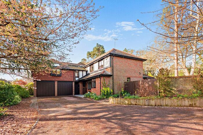 5 Bedroom Detached House For Sale In The Burlings, Ascot, Berkshire, SL5