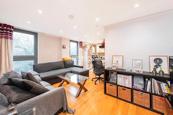 1 Bedroom Apartment To Rent In Lambros House, Pentonville Road, N1