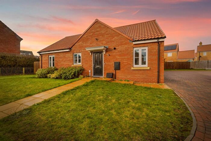 2 Bedroom Detached Bungalow For Sale In Shrewsbury Road, Bracebridge Heath, Lincoln, LN4