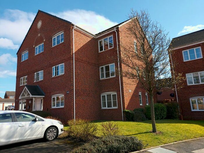 2 Bedroom Flat To Rent In Windrush Close, Pelsall, Walsall, WS3