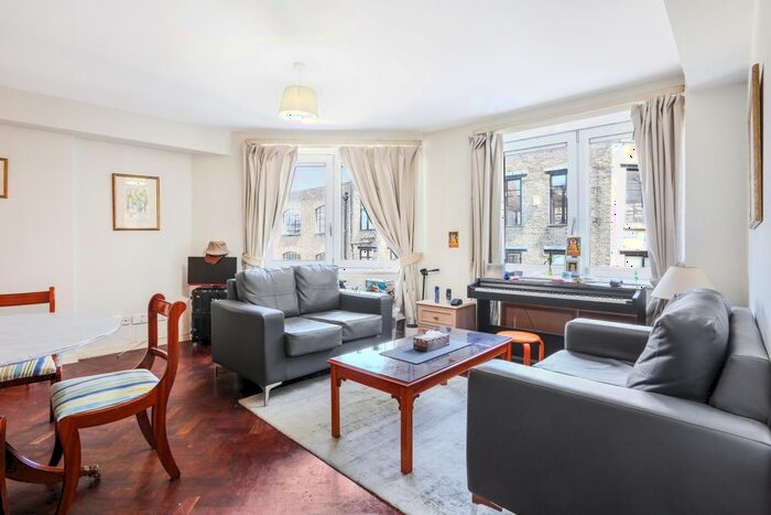2 Bedroom Flat To Rent In Lambs Conduit Street, London, WC1N