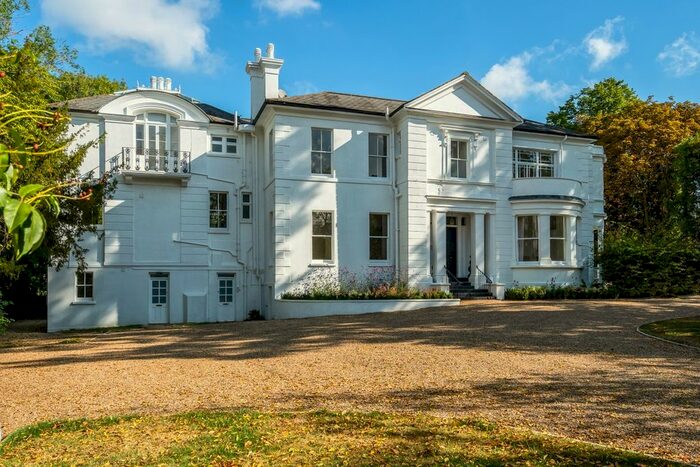 1 Bedroom Maisonette To Rent In Wray Park Road, Reigate, RH2