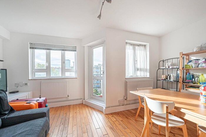 2 Bedroom Flat To Rent In Augustus Street, Camden, London, NW1
