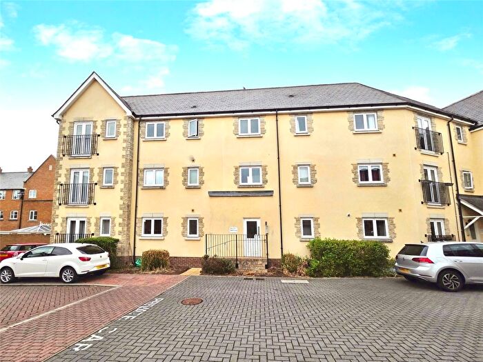 1 Bedroom Flat For Sale In Smart Close, Swindon, SN25
