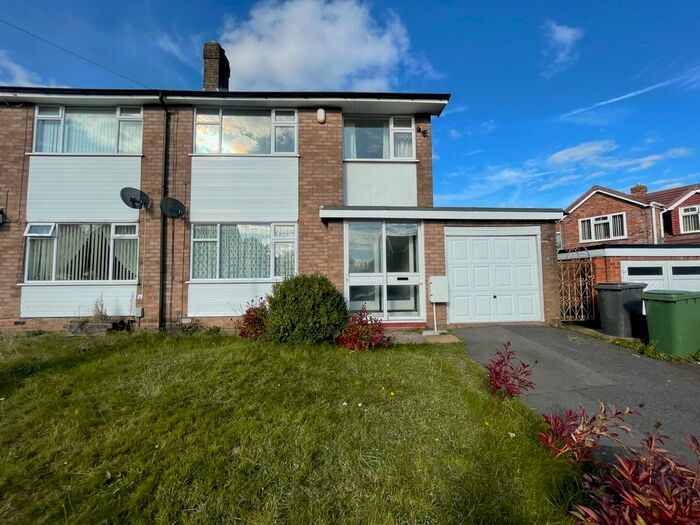 3 Bedroom Property To Rent In Charles Avenue, Wolverhampton, WV4