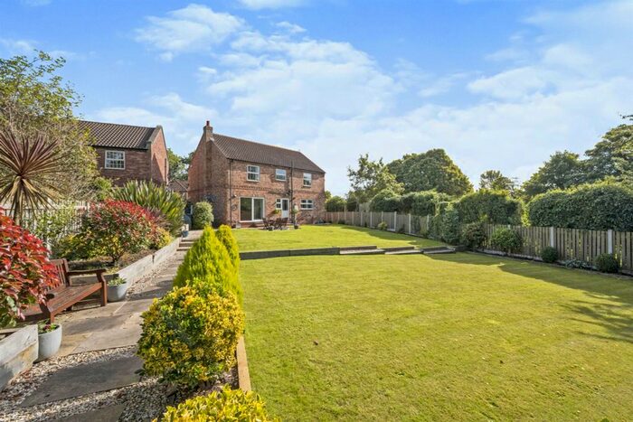 4 Bedroom Detached House For Sale In Beacon Walk, Gringley-On-The-Hill, Doncaster, DN10