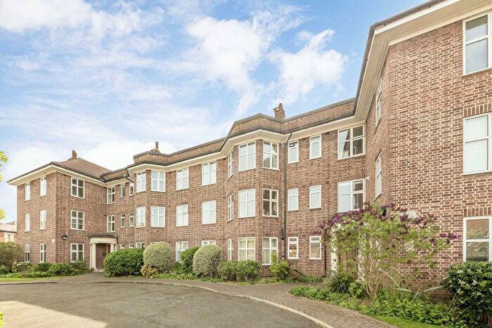 1 Bedroom Flat To Rent In Whitton Road, Twickenham, TW1