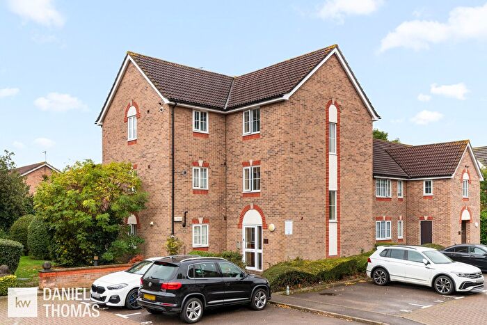 1 Bedroom Flat For Sale In Osprey Road, Waltham Abbey, EN9