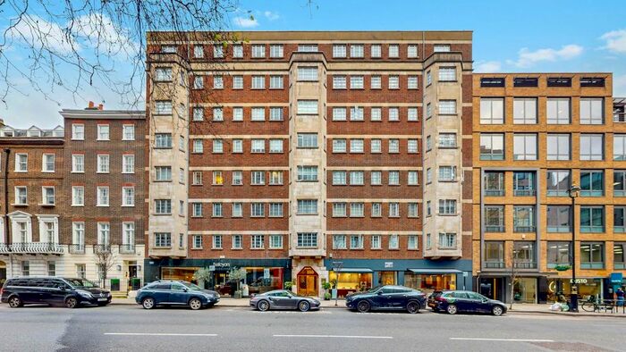 2 Bedroom Flat To Rent In Wigmore Court, Wigmore Street, London, W1U